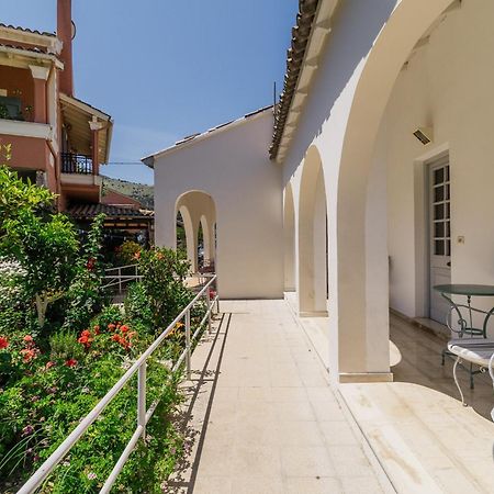 Lena Kassiopi Apartments Exterior photo